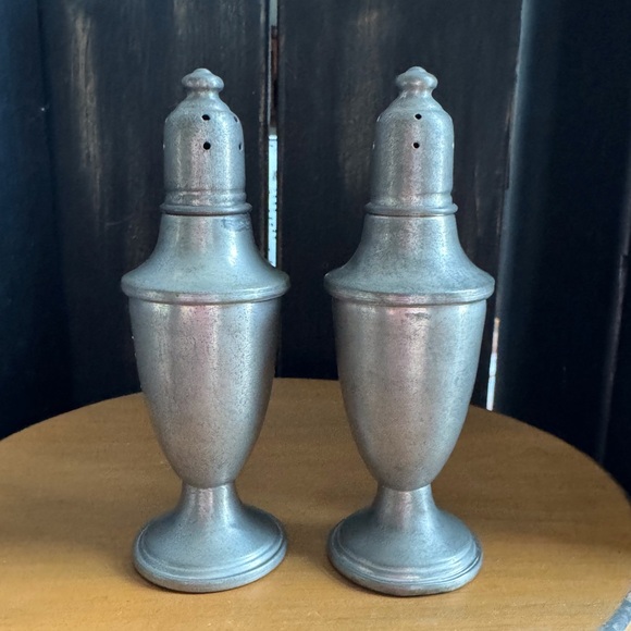 Vintage Empire Pewter Salt & Pepper Shakers - Picture 3 of 7